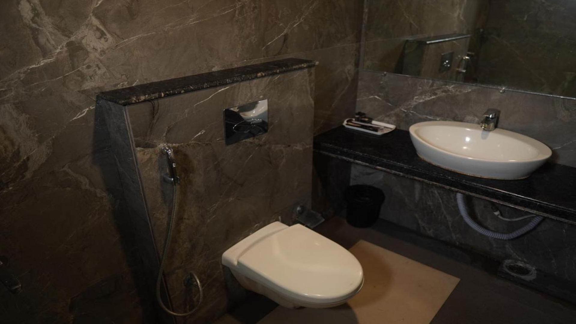 Hotel Royal Retreat Sambalpur Exterior photo